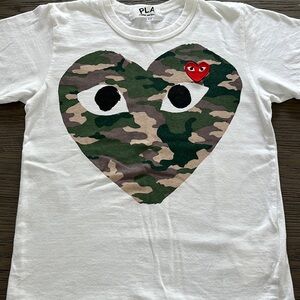 Comme does garçons t shirt